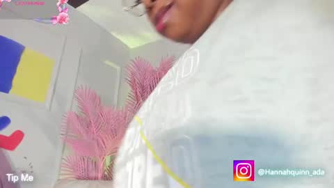 hanaahquinn online show from June 26, 11:36 am