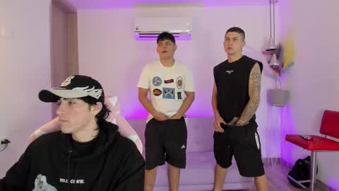 leonardfarrucknick and otis online show from November 18, 1:33 am