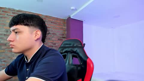 leonardfarrucknick and otis online show from March 28, 12:27 pm