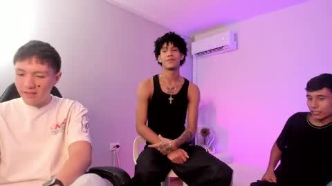 leonardfarrucknick and otis online show from May 22, 8:58 pm