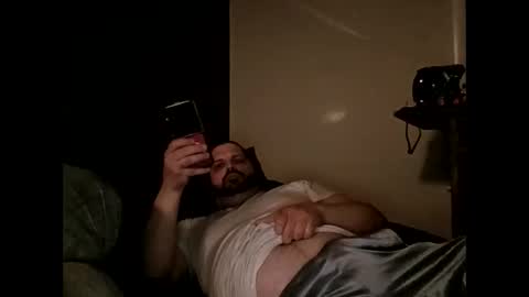 Handsomedaddy198923 online show from April 11, 7:24 am