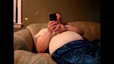 Handsomedaddy198923 online show from April 19, 7:07 am