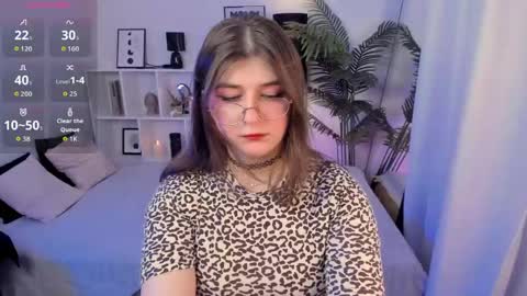 Hania online show from May 17, 5:42 pm