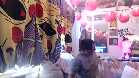 hank rams online show from October 4, 7:23 pm