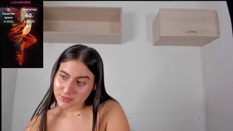 Snapshot of hanna__evans_ chatting on June 17, 11:34 am hanna__evans_ online show from June 17, 11:34 am