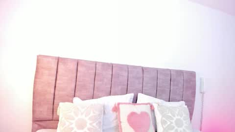 hanna_bunny15 online show from October 6, 10:29 pm