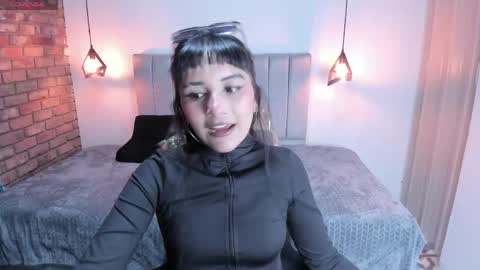 Snapshot of hanna_clark__ chatting on May 18, 11:38 am Hanna clark online show from May 18, 11:38 am