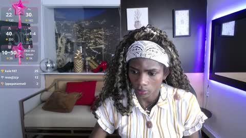 hanna_lamber online show from January 28, 9:40 pm