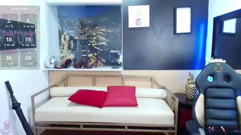 hanna_lamber online show from February 15, 9:26 pm