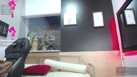 hanna_lamber online show from March 8, 5:38 am