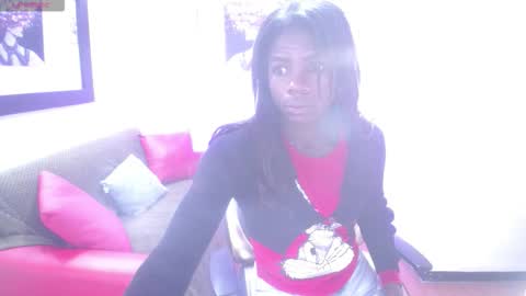 hanna_lamber online show from September 25, 11:58 am