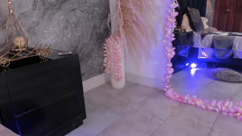 Hanna  online show from May 16, 12:07 am