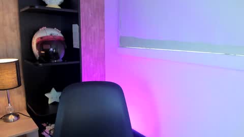 Hanna  online show from May 23, 2:21 pm