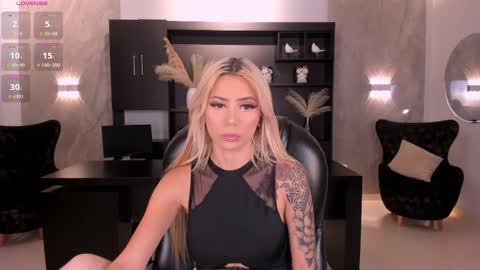  Hanna Connor  online show from September 13, 9:03 pm