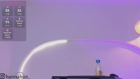 hannah_jet online show from April 9, 7:52 pm