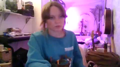Hannah online show from March 21, 9:18 pm