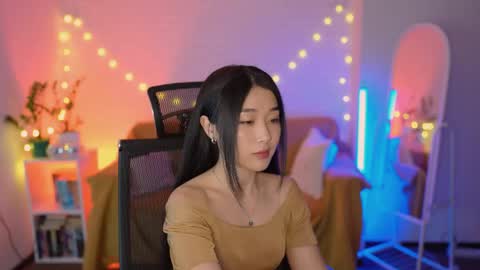 hannarosie online show from April 17, 8:12 pm