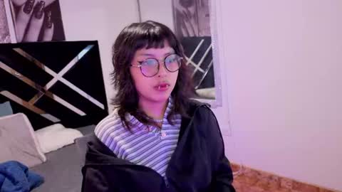 Snapshot of hannita_01 chatting on July 8, 11:48 am hannita_01 online show from July 8, 11:48 am