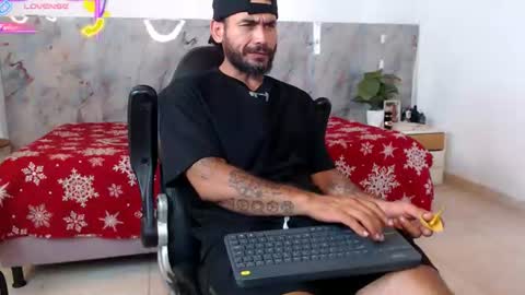 hanz_col online show from July 20, 8:22 pm