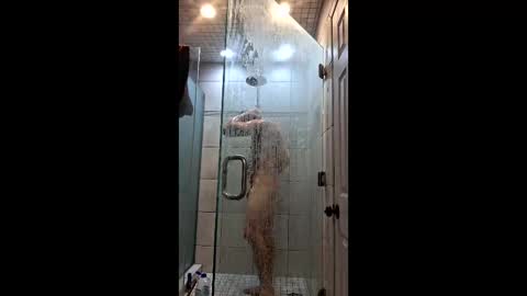 happs1068 online show from April 1, 3:51 am