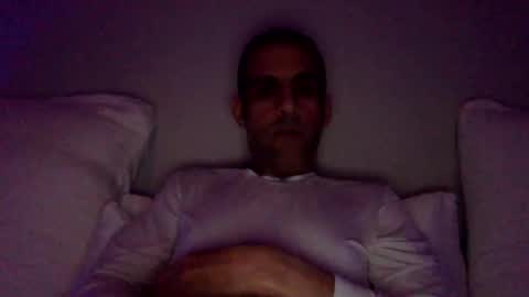 Snapshot of happy2334 chatting on February 3, 11:26 am skysky6969 online show from February 3, 11:26 am