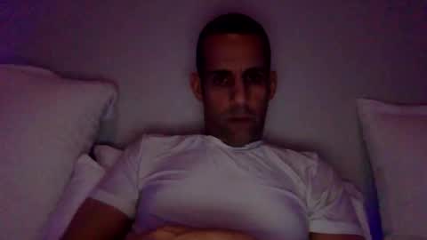 Snapshot of happy2334 chatting on February 8, 3:48 pm skysky6969 online show from February 8, 3:48 pm