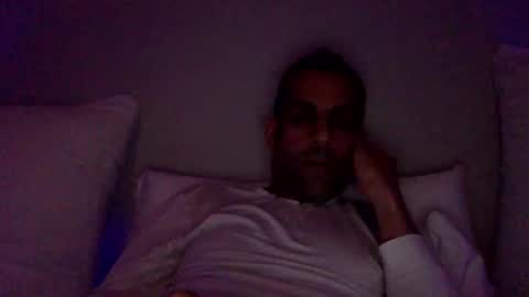 Snapshot of happy2334 chatting on March 2, 2:57 pm skysky6969 online show from March 2, 2:57 pm