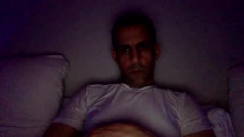 Snapshot of happy2334 chatting on March 18, 2:20 pm skysky6969 online show from March 18, 2:20 pm