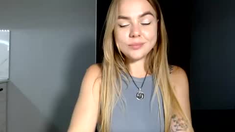 happy_fox_ online show from July 21, 11:07 pm