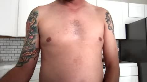 happycock04200 online show from April 6, 10:33 pm