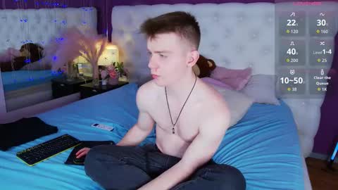 happydeimos online show from March 21, 9:40 pm