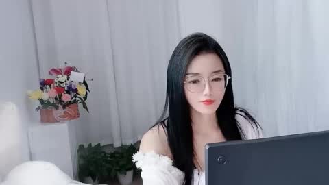 Daisy online show from March 25, 4:07 am