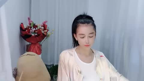 Daisy online show from May 19, 3:51 pm