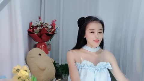 Daisy online show from May 22, 2:55 pm