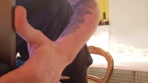 Tom online show from July 6, 10:56 pm