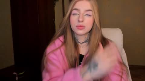 Julia online show from January 7, 5:43 am