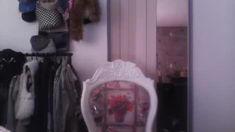 Snapshot of harly_queen77 chatting on May 14, 6:15 pm Harly online show from May 14, 6:15 pm
