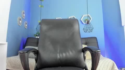 Snapshot of harold_999 chatting on May 10, 12:05 am harold_999 online show from May 10, 12:05 am