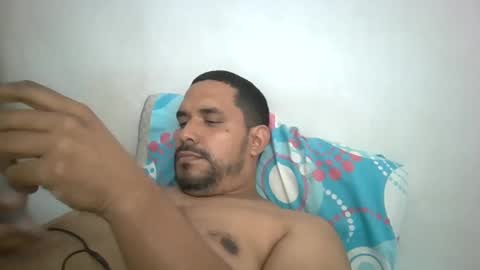 ricardo online show from October 25, 8:03 pm