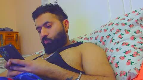 Snapshot of harry11009 chatting on March 8, 1:14 am harry11009 online show from March 8, 1:14 am