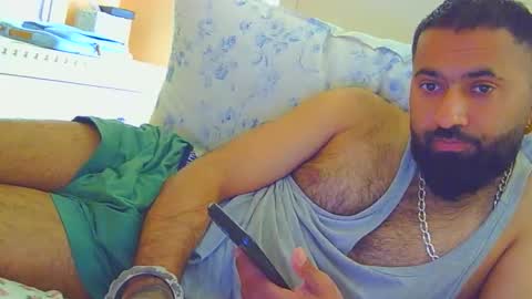 Snapshot of harry11009 chatting on April 12, 8:58 pm harry11009 online show from April 12, 8:58 pm