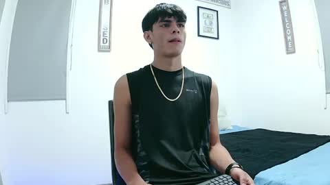 Snapshot of harrythomson1 chatting on July 19, 3:21 am harry thomson online show from July 19, 3:21 am