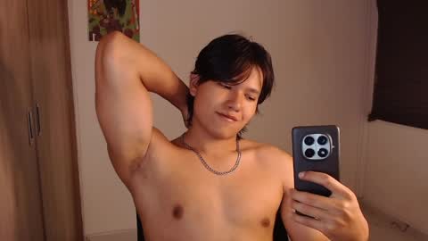 Haru online show from April 4, 5:49 am