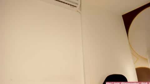 has_gonzalezz online show from April 11, 7:45 am