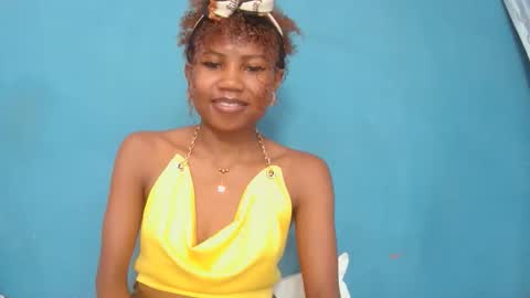 Snapshot of hasleyinah chatting on May 22, 10:10 am hasleyinah online show from May 22, 10:10 am