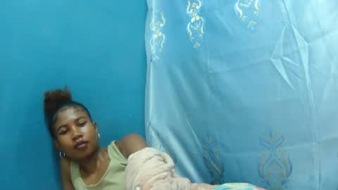 Snapshot of hasleyinah chatting on August 2, 8:07 pm hasleyinah online show from August 2, 8:07 pm