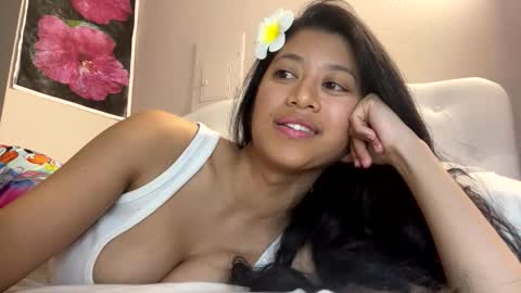 Snapshot of hawaiigirl_ chatting on February 5, 8:08 am hawaiigirl_ online show from February 5, 8:08 am