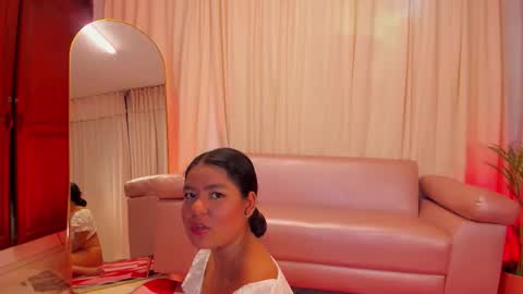 Hayami  online show from February 24, 12:25 pm