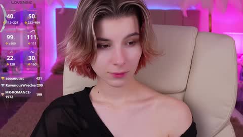 Snapshot of haylaamber chatting on December 3, 10:17 am haylaamber online show from December 3, 10:17 am