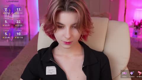 Snapshot of haylaamber chatting on December 8, 8:04 pm haylaamber online show from December 8, 8:04 pm